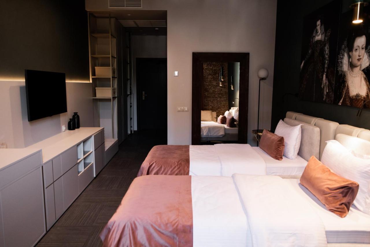 Victoria Deluxe Hotel Czerniowce Zewnętrze zdjęcie