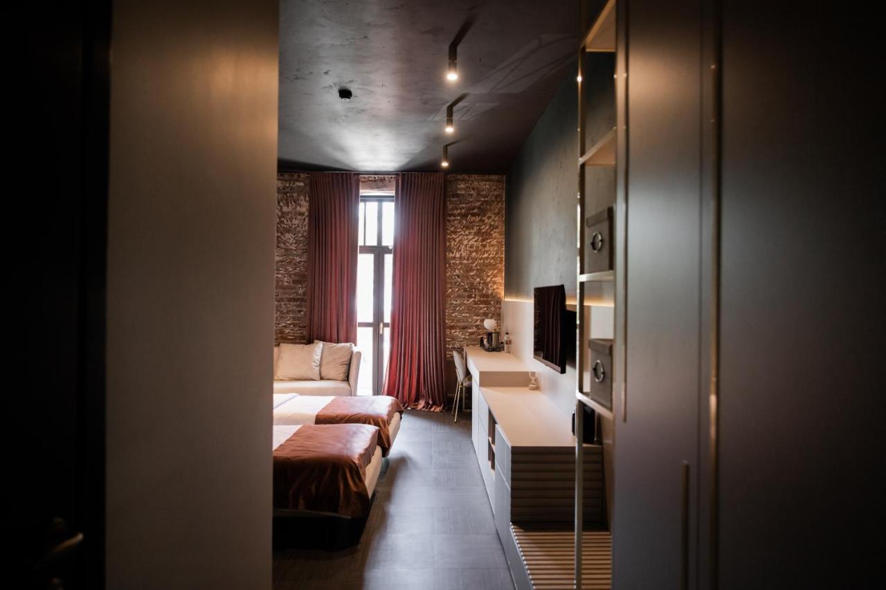 Victoria Deluxe Hotel Czerniowce Zewnętrze zdjęcie