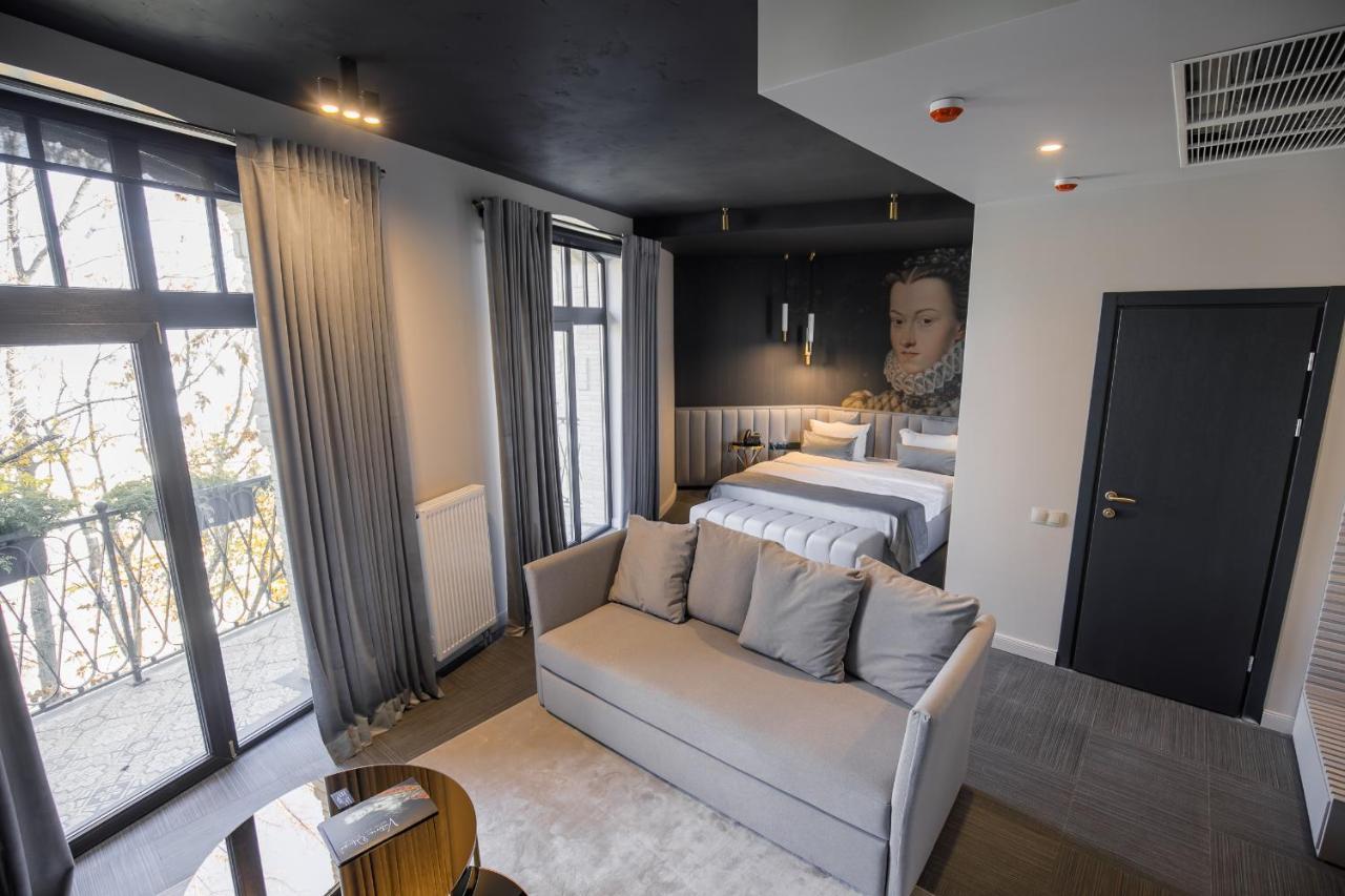 Victoria Deluxe Hotel Czerniowce Zewnętrze zdjęcie