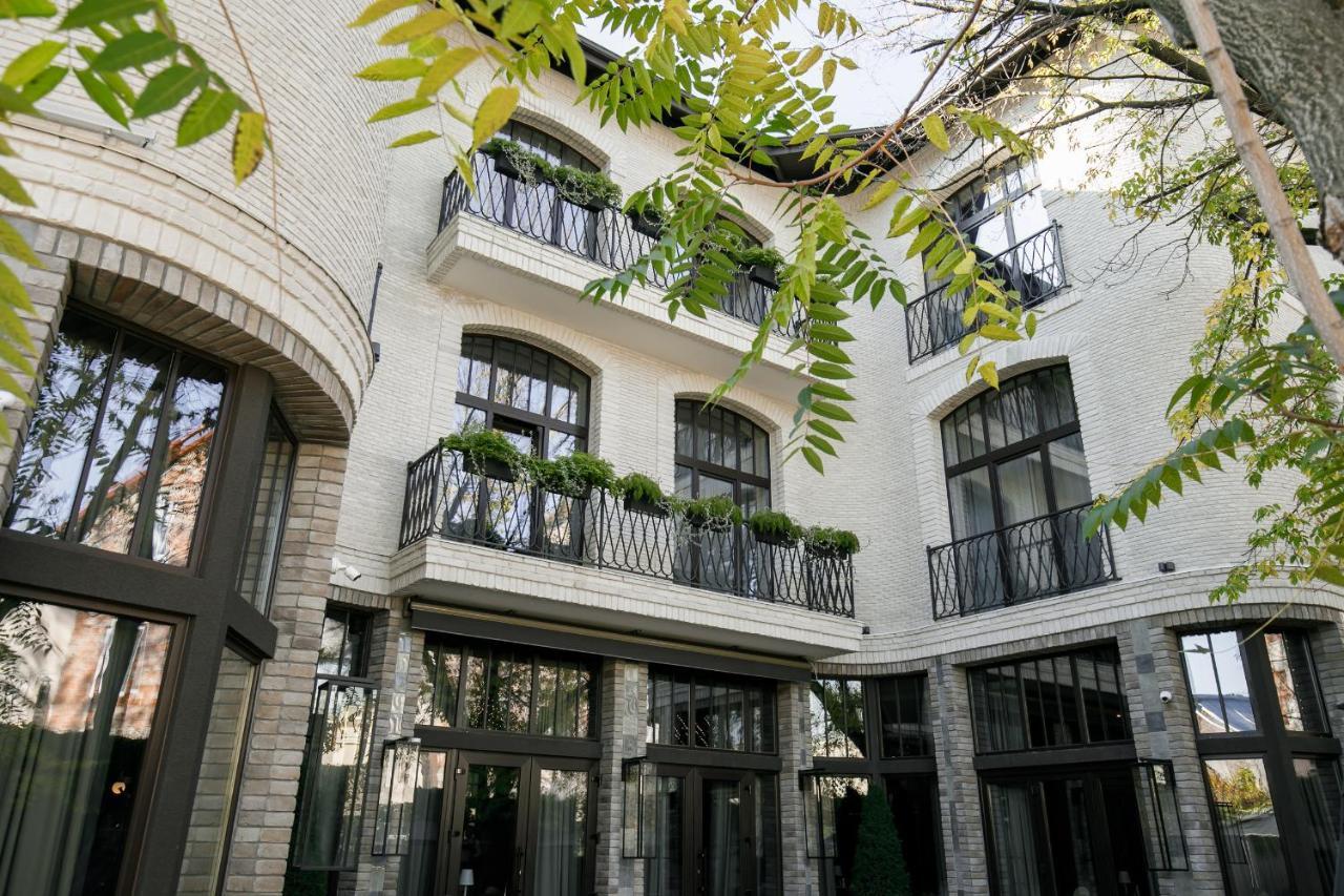 Victoria Deluxe Hotel Czerniowce Zewnętrze zdjęcie