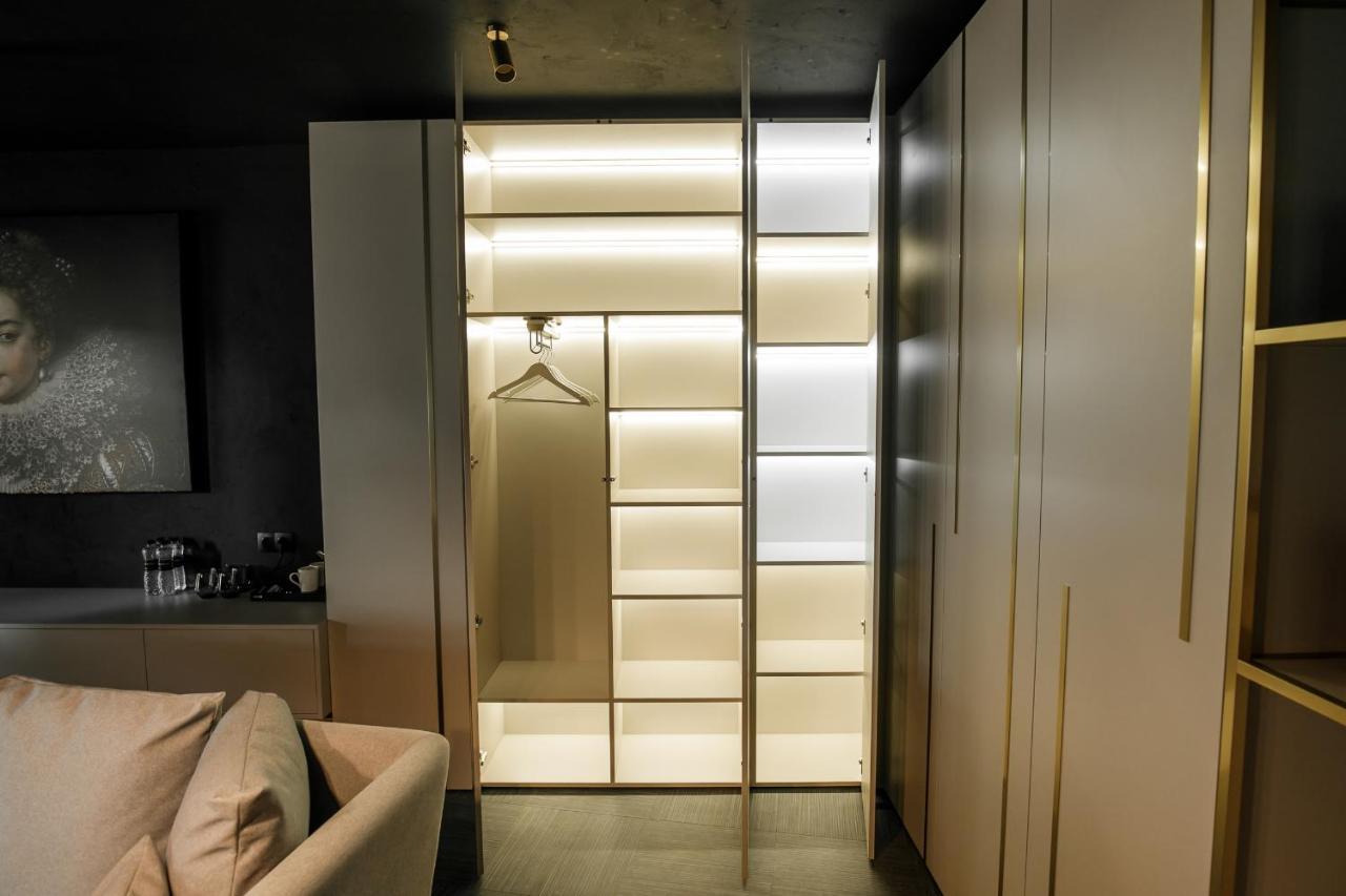Victoria Deluxe Hotel Czerniowce Zewnętrze zdjęcie
