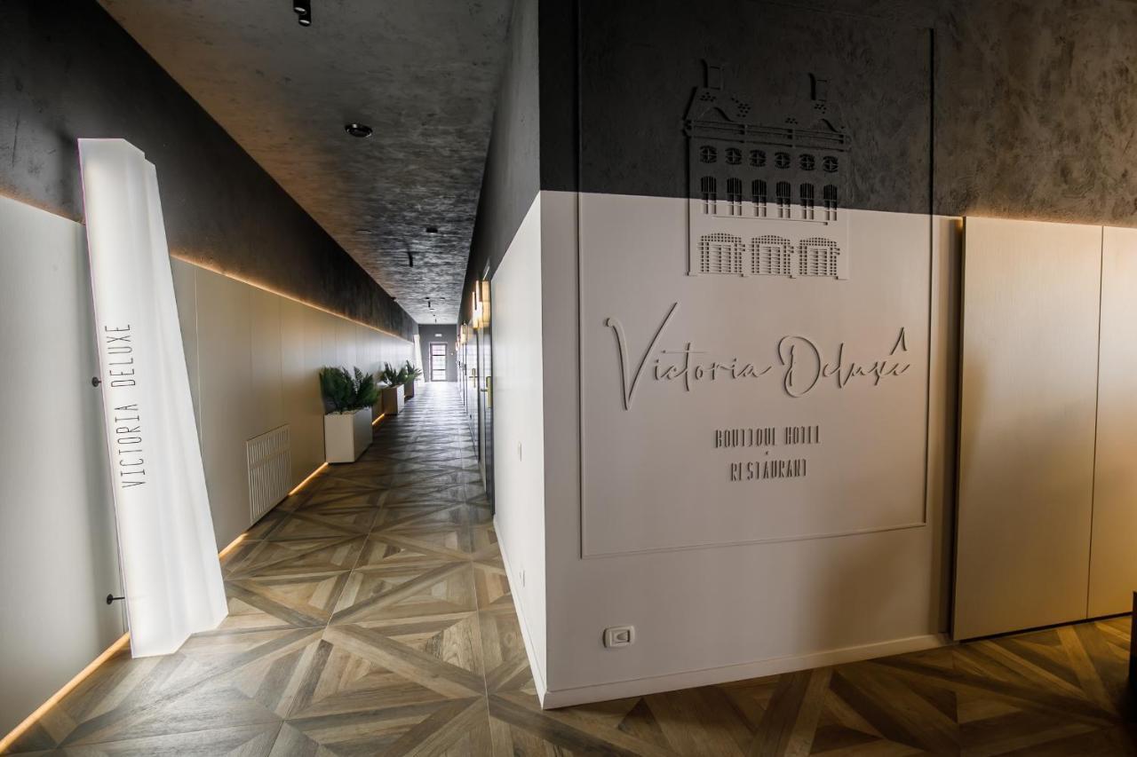 Victoria Deluxe Hotel Czerniowce Zewnętrze zdjęcie