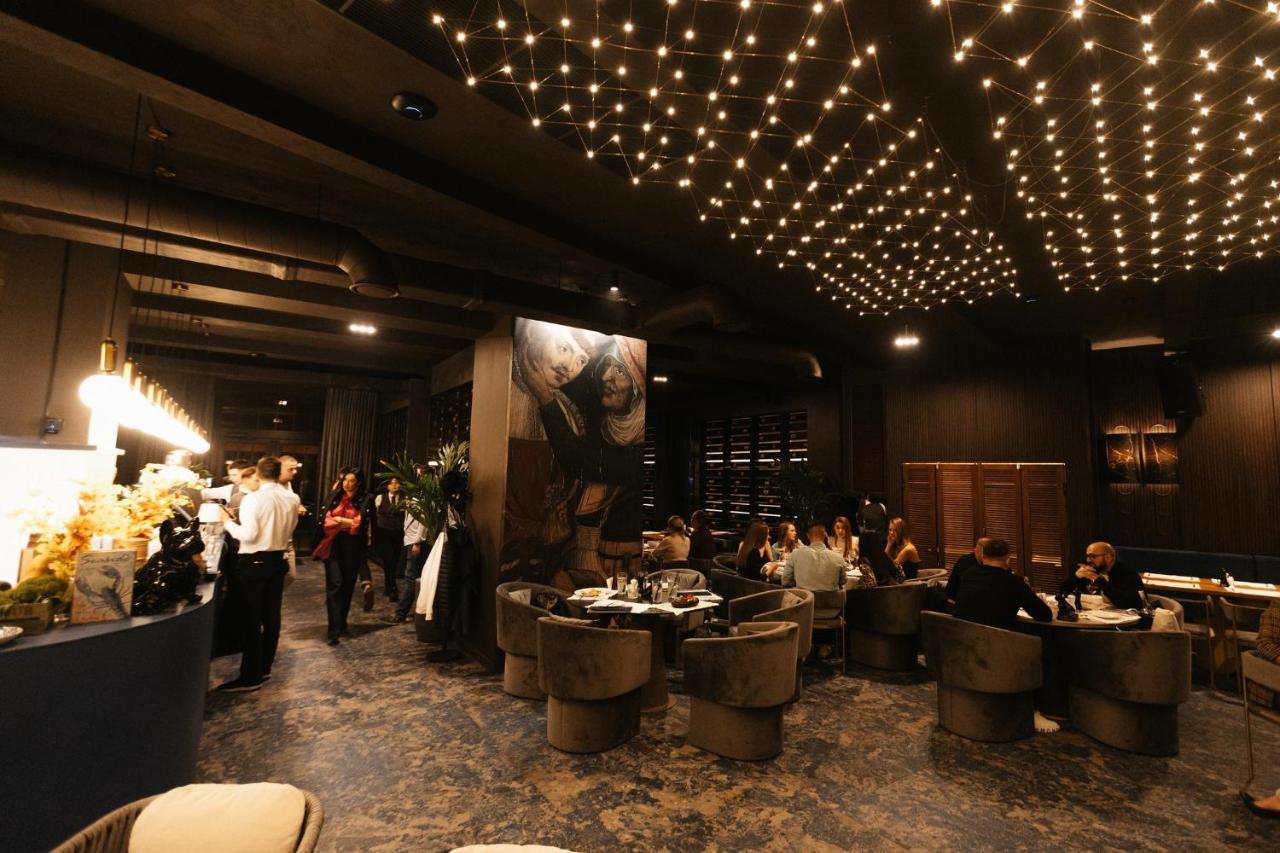 Victoria Deluxe Hotel Czerniowce Zewnętrze zdjęcie