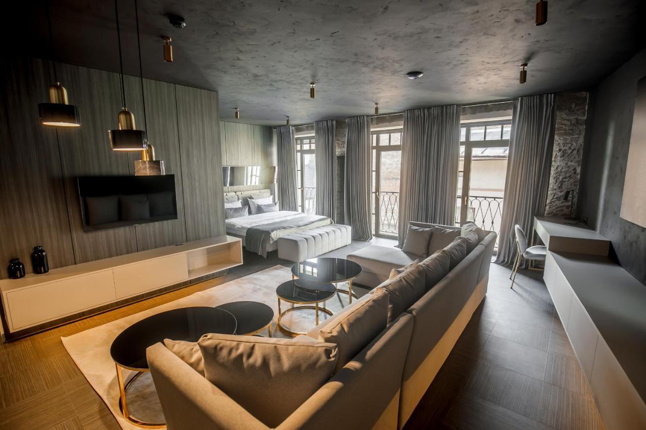 Victoria Deluxe Hotel Czerniowce Zewnętrze zdjęcie