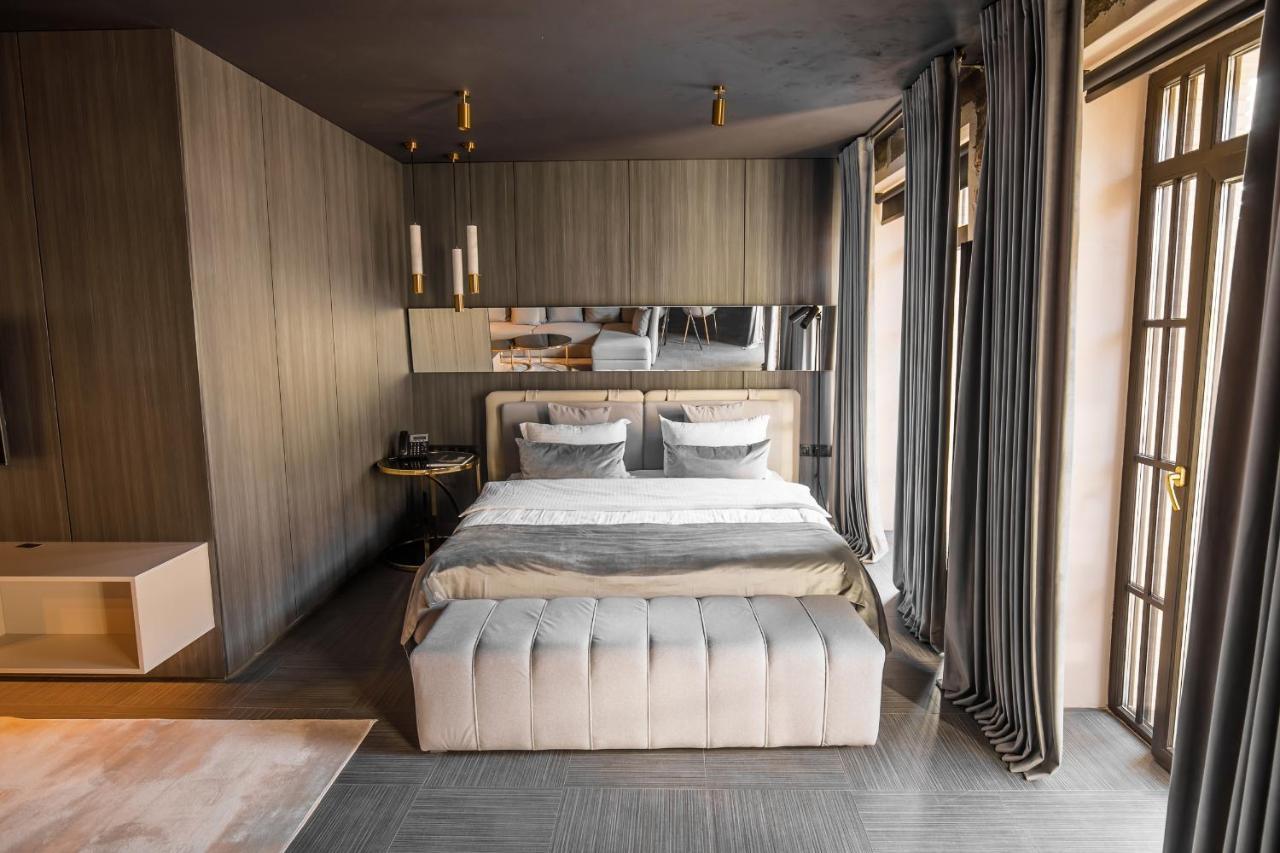 Victoria Deluxe Hotel Czerniowce Zewnętrze zdjęcie