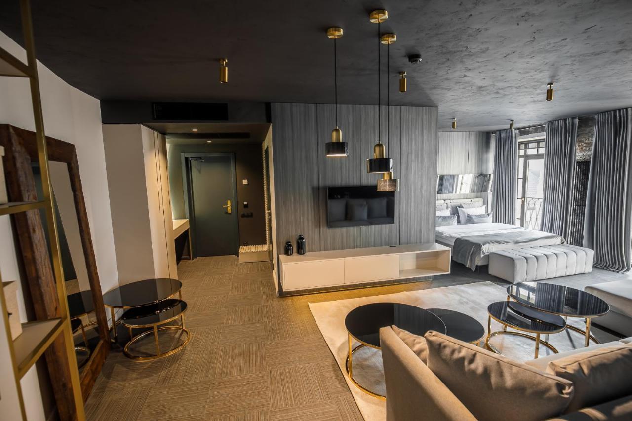 Victoria Deluxe Hotel Czerniowce Zewnętrze zdjęcie